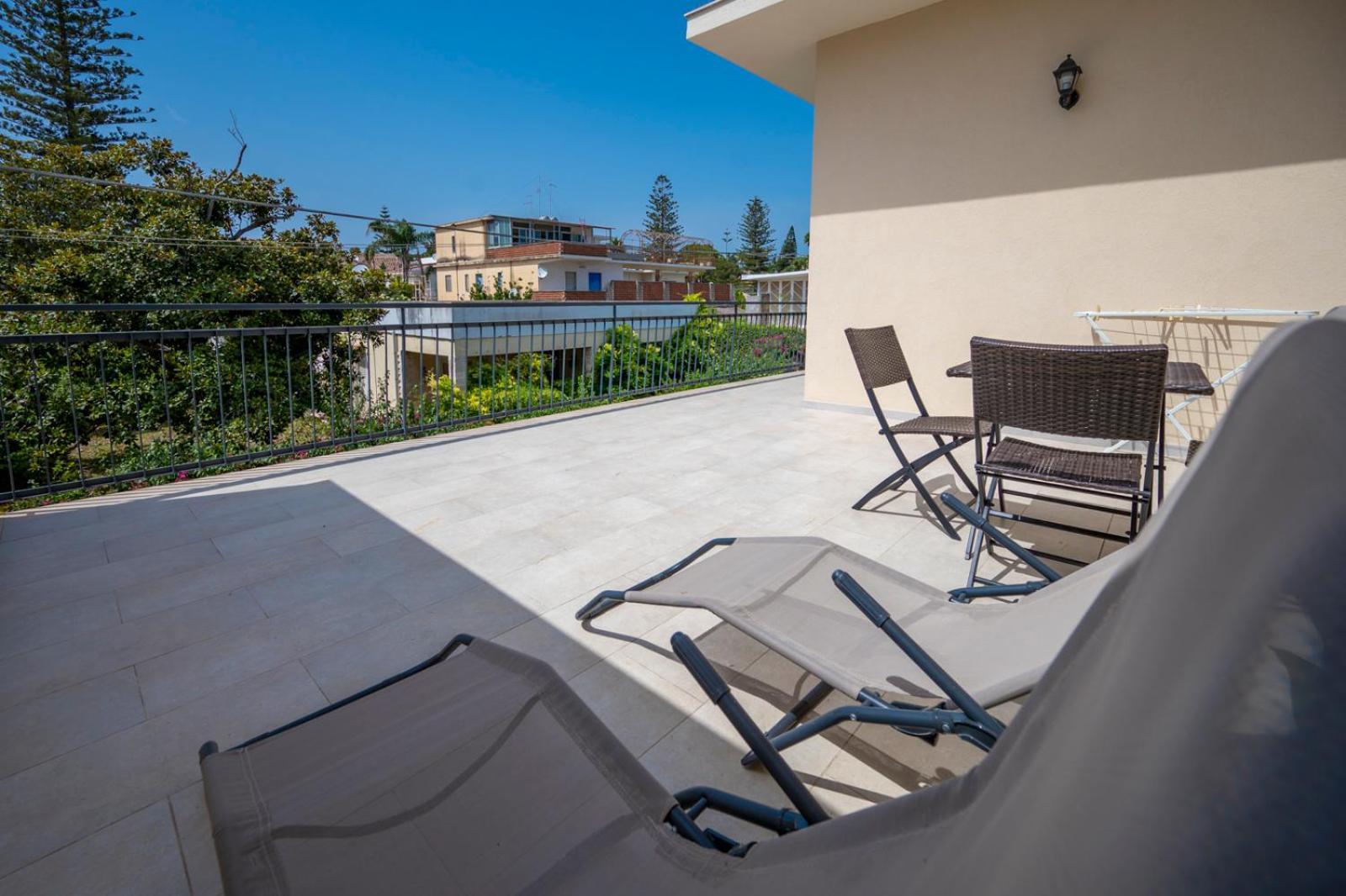 Villa Nisa Apartment Sea View Фонтане-Бьянке Экстерьер фото
